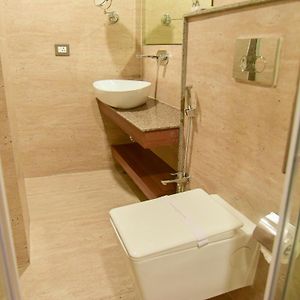 Double or Twin Room Private Bathroom